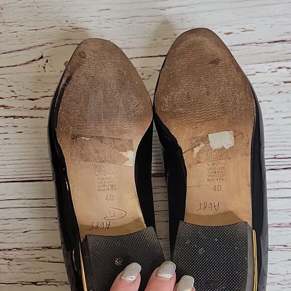 BRUNELLA Black Patent Loafers with Beaded Top of Foot Size 40 or 9.5 - Picture 10 of 14